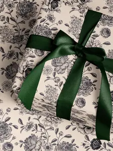 Charming Christmas Wrapping Paper Traditional Holiday Gift Wrap Elegant Christmas Gifts Wrap Festive Wedding Wrapping Papers