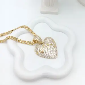 Yordy Shop Women's chain with heart saying, maximalist design with zirconia inlays, 14K gold plated, high quality.