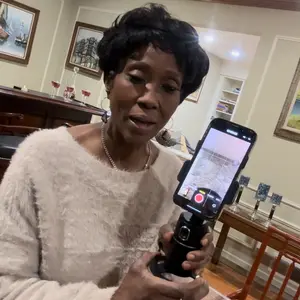 Product Review of auto Face Tracking Tripod, Mother's Day Gift,No App Required, 360° Rotation Face Body Phone Camera Mount Smart Shooting Phone Tracking Holder for Live Vlog Streaming Video, Rechargeable Battery Accessories Selfie from A**e F**h Z**a F**!