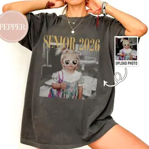 Personalised Senior 2026 T-Shirt, Custom Photo Comfort Colors Senior Sweatshirt, Class of 2026 Graduation Shirt