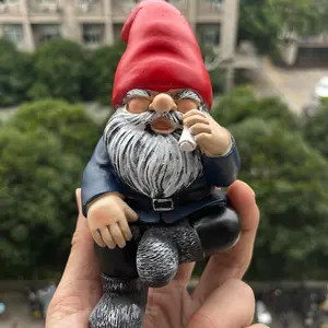Smoking Gnome Design Garden Decoration, Funny Gnome Decoration, Mini Gnomes Ornament for Yard, Fairy Garden, Outdoor Statue, Garden Accessories, Garden Sculptures Statues, Exterior Decorative Statues