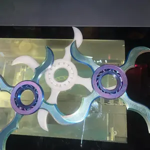 Small flow/fidget toy