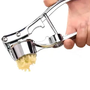 No Peeling Garlic Press, Stainless Steel Garlic Press with Removable Handle for Fine Mincing, Rust-Proof, Dishwasher-Safe Garlic Masher Tool, Stainless Steel Mincer, Easy to Squeeze, Kitchen Cooking Accessories