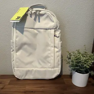 Target 17.5 Viral White Backpack