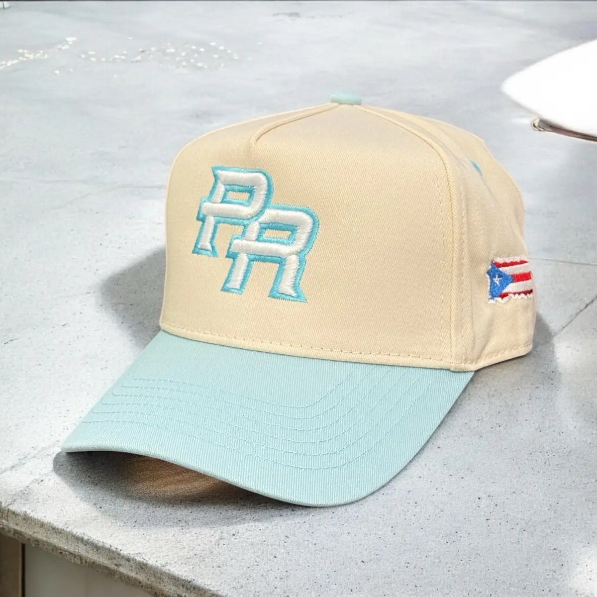 Natural/Blue Brim