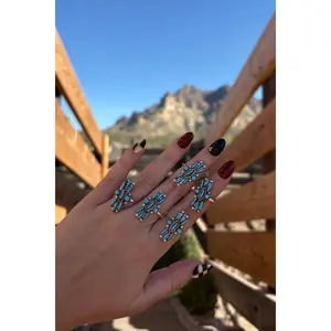 Zuni cluster ring