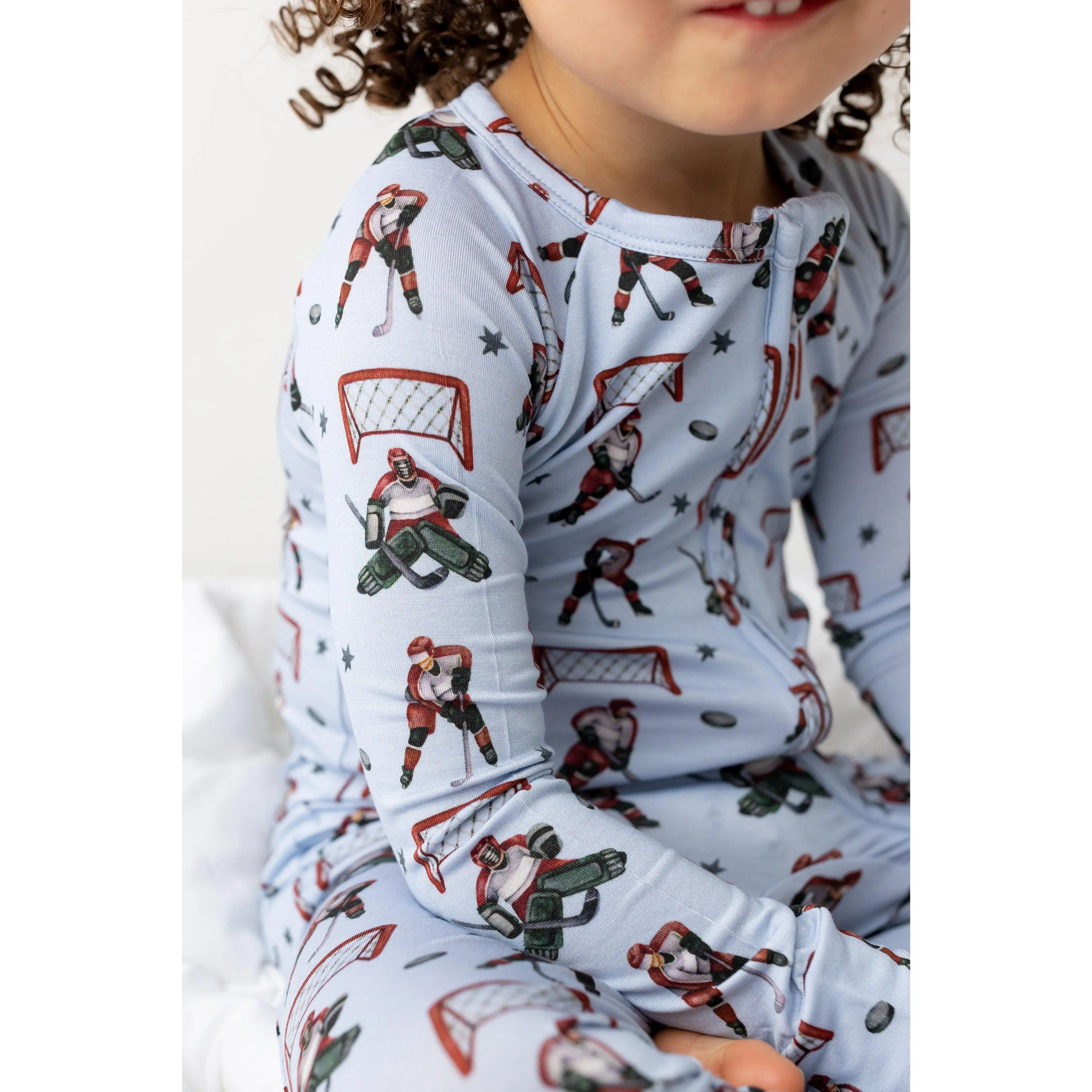 Lev Baby Bobby ‘Poppy’™ Convertible Romper/Footie, 9-12 Months, Hockey-Themed, 95% Viscose Bamboo & Viscose Fabric, Hand-Illustrated Original Artwork, Snap Closures, Double Zipper, Clothes, Unisex