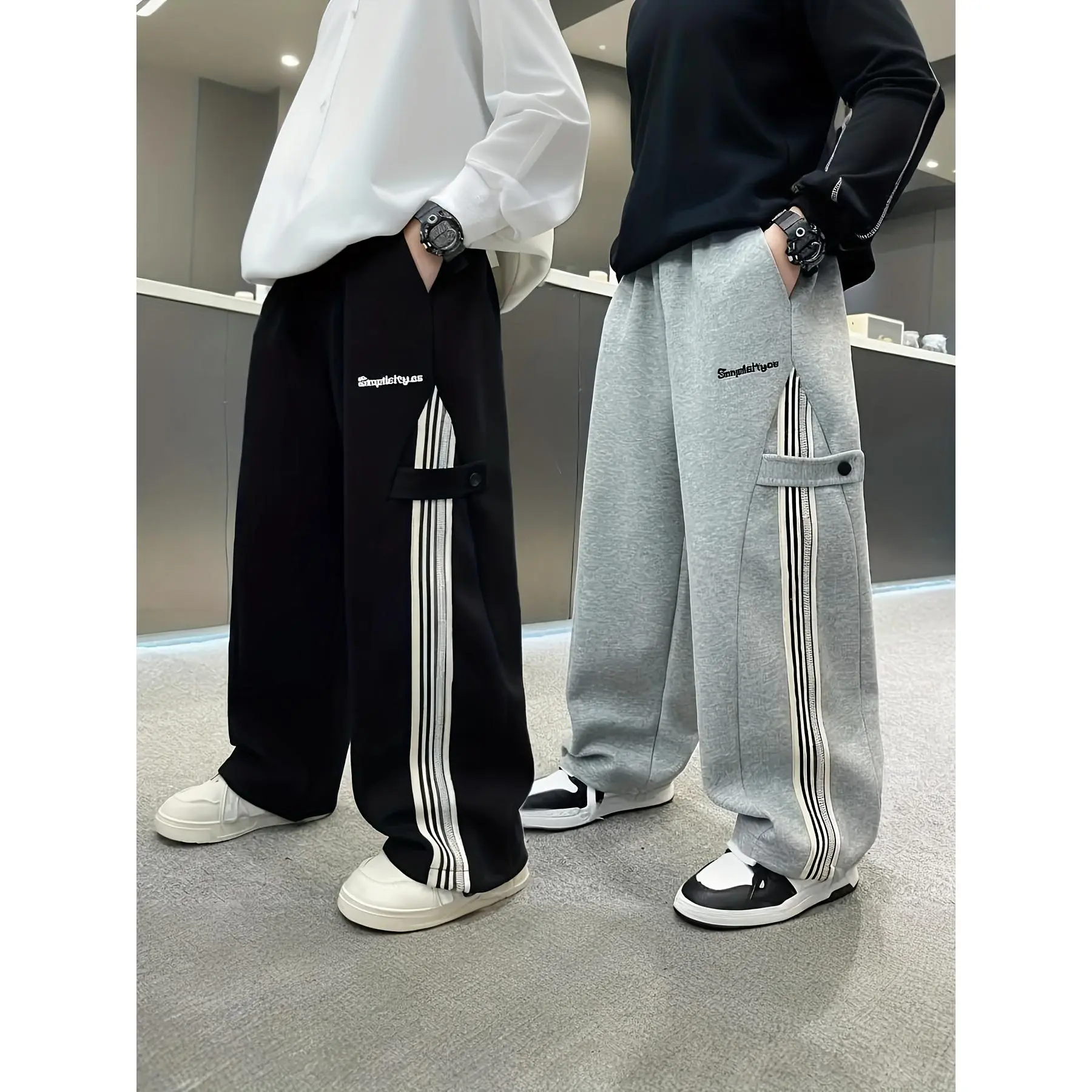 1 pair of boys' straight-leg pants, autumn sweatpants, 2025 new autumn style, casual long pants for older children, loose spring and autumn children's pants