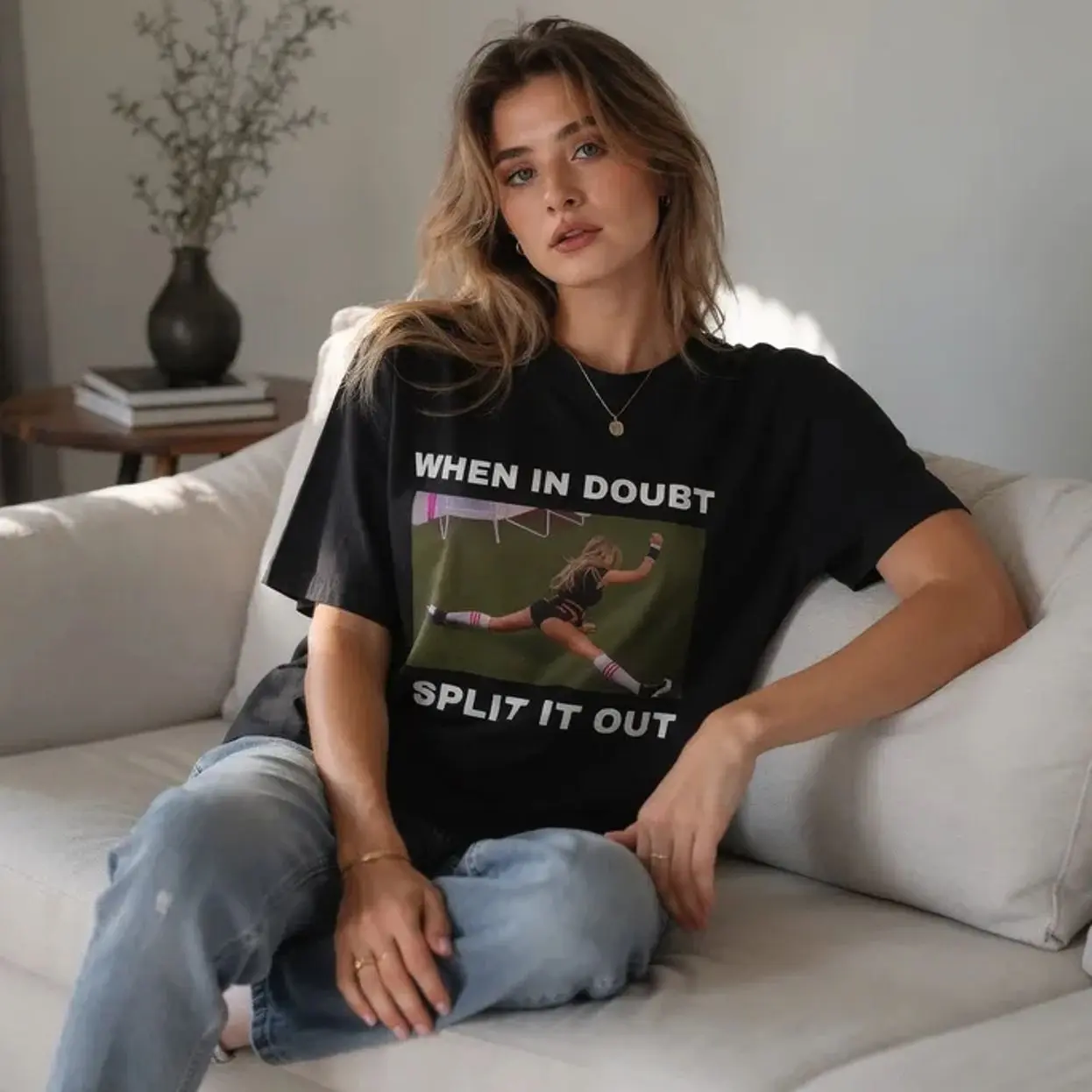 Love Island Kenzie Angry Splits T-shirt, gift for fans 2VY0S