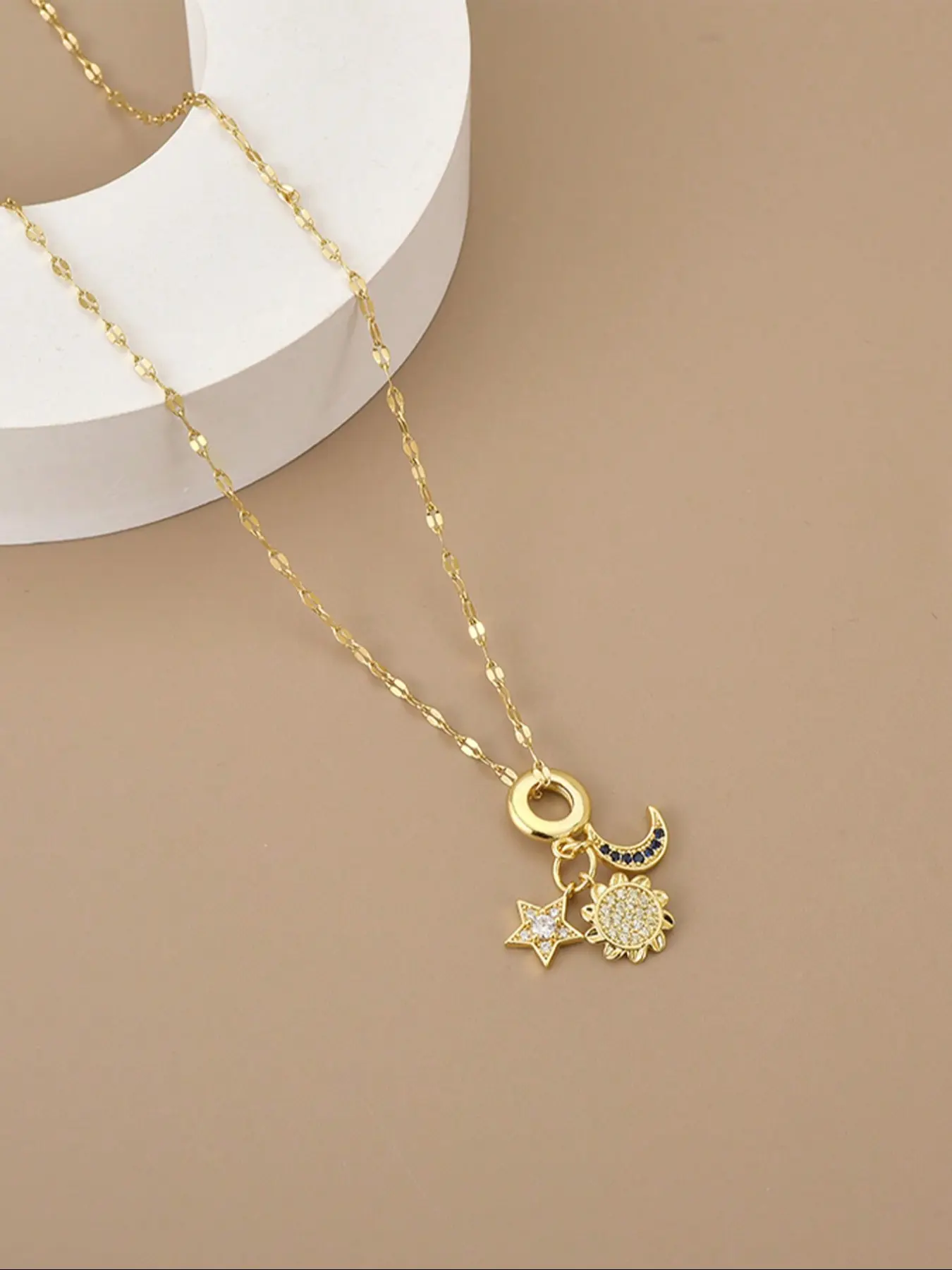 Women's Stainless Steel Dangling Charms Necklace, Fashionable Sunflower Moon Star Design, Durable & Stylish Jewelry Accessory for Women, Trendy Jewelry, Star Shine Necklace