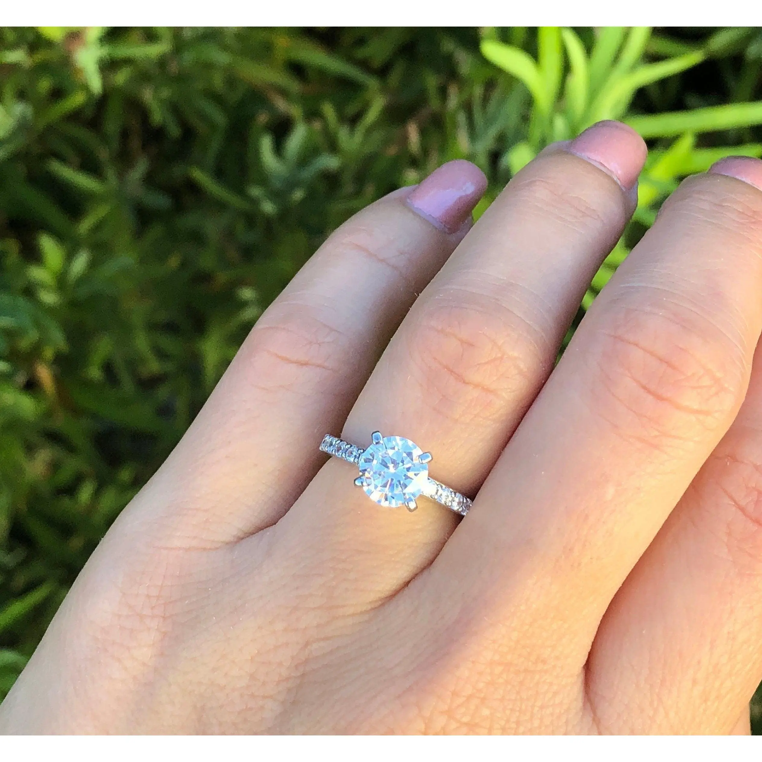 Round Brilliant Cut Engagement Ring