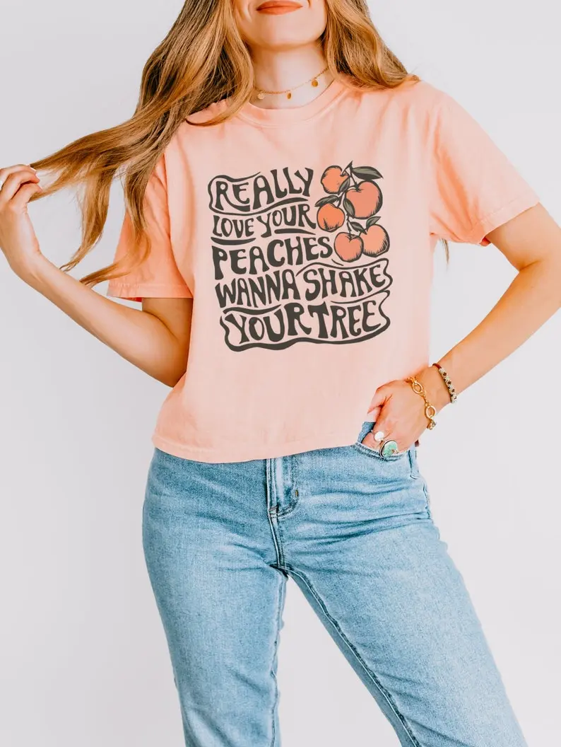 Comfort Colors Peaches Graphic Boxy Tee, Cute Summer Fruit Shirt, Vintage Women’s Outfit