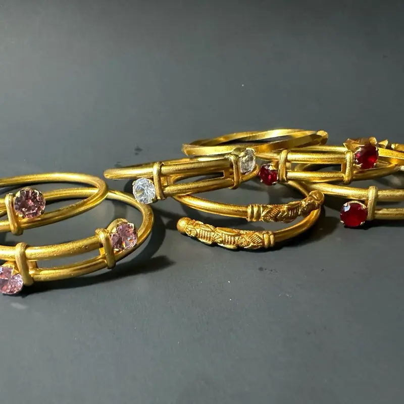 Kids Unisex Adjustable Classic Elegant Casual Heart Metal Coating Gold-Toned Kids Bangle - 1 Piece Per Order