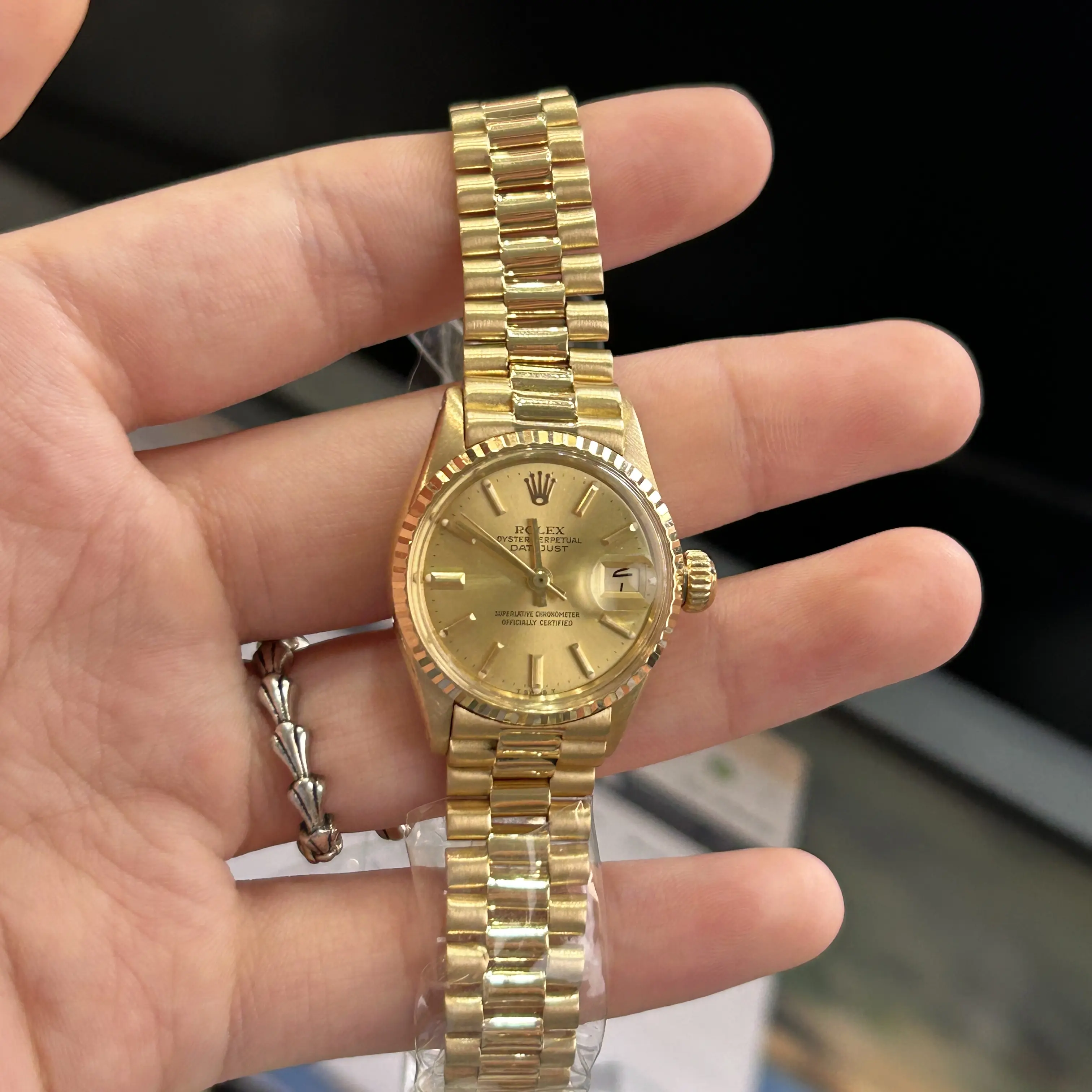 Rolex Lady-Datejust 26 6517 Automatic 18K Yellow Gold Champagne Dial Ladies Watch WHP041802