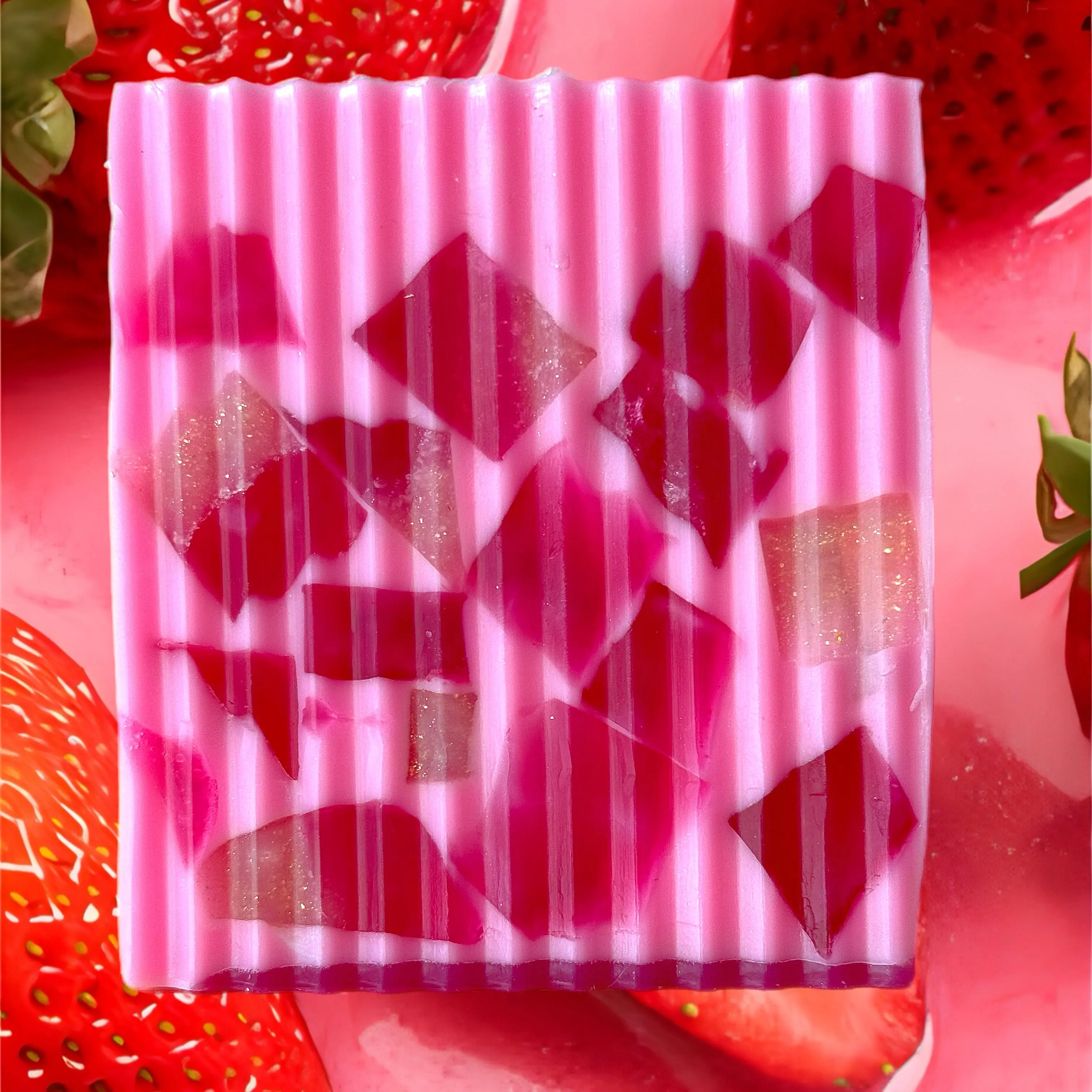 Spotlight Body Strawberry Juice Bar Soap 142g with Coconut Oil & Palm Oil for Moisturizing Skin Care and Creamy Scent