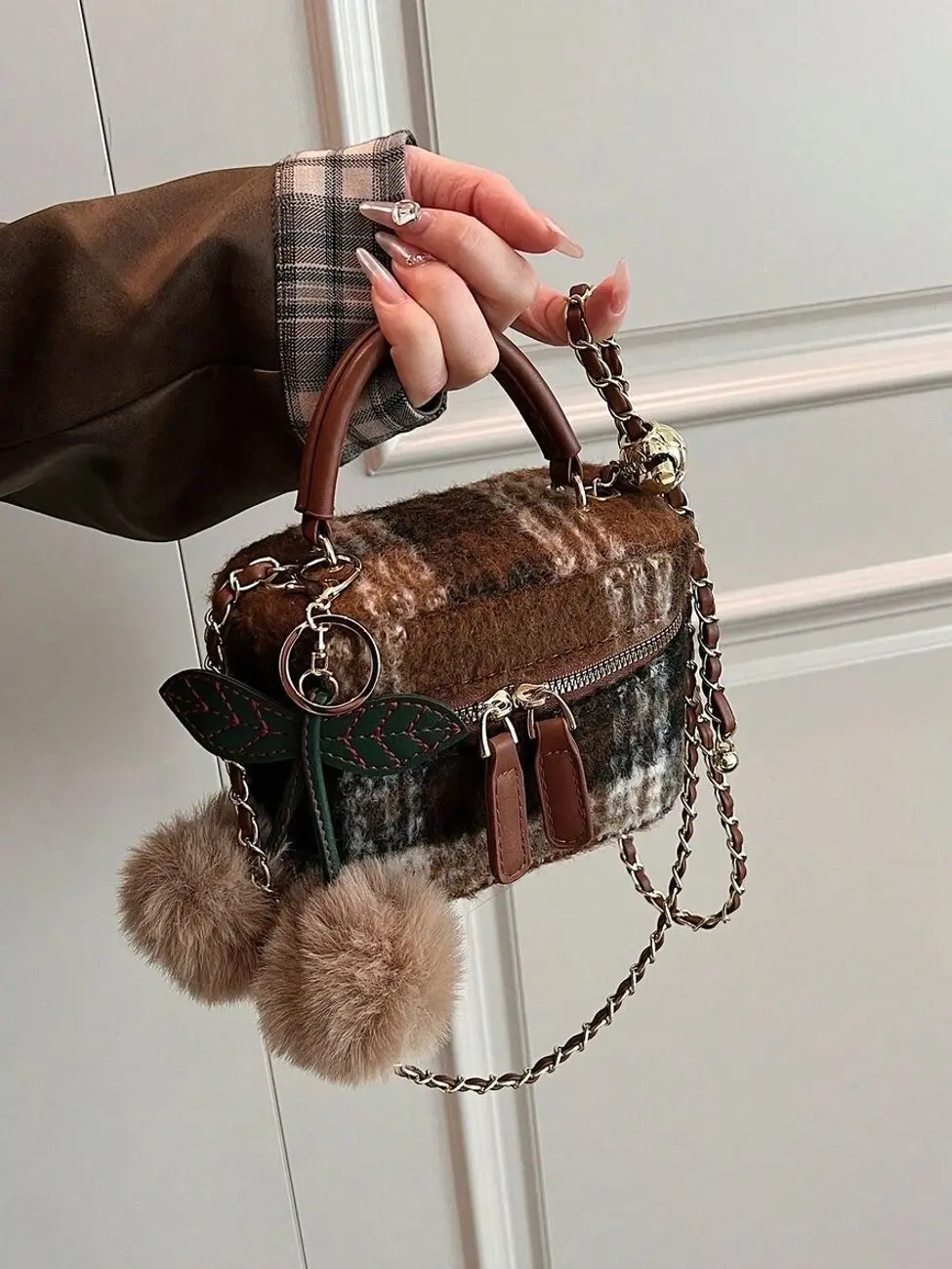 Fluffy Knit Plaid Tote Bag for Women, Brown Faux Fur Chain Shoulder Handbag for Fall & Winter