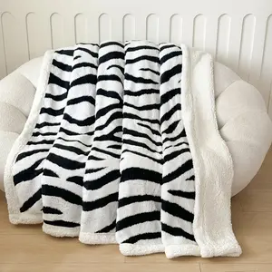 Double-Layer Thick Zebra Pattern Plush Blanket, Soft Cozy Blanket, Soft Fluffy Throw for Bed Sofa Office Nap, Breathable Comfortable Camping Travel Gift
