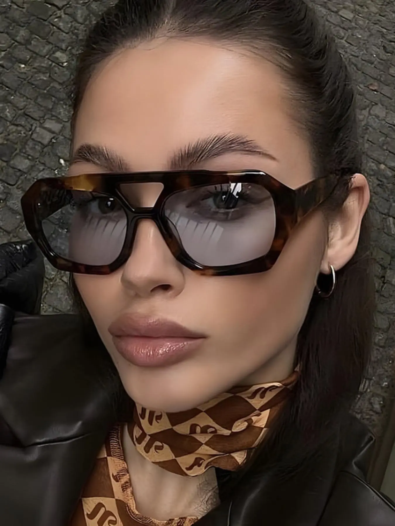 Vintage Geometric Frame Tortoise Sunglasses, Fashionable Trendy Stylish Sunglasses for Everyday Use, Travel Accessories for Trip & Driving