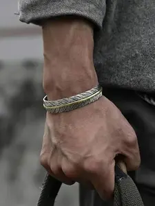 Feather Design Cuff Bangle, Fashionable Alloy Jewelry for Women & Men, Trendy All-match & Exquisite Jewelry for Birthday Gift