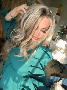 MACA BAKA Mabel Warm Chestnut Blonde Highlight Lace Front Wig with Scandinavian Hairline Low Density 16 Inches Short Wavy Brown Blonde HD Synthetic Lace Front Wigs for Women Pre Plucked