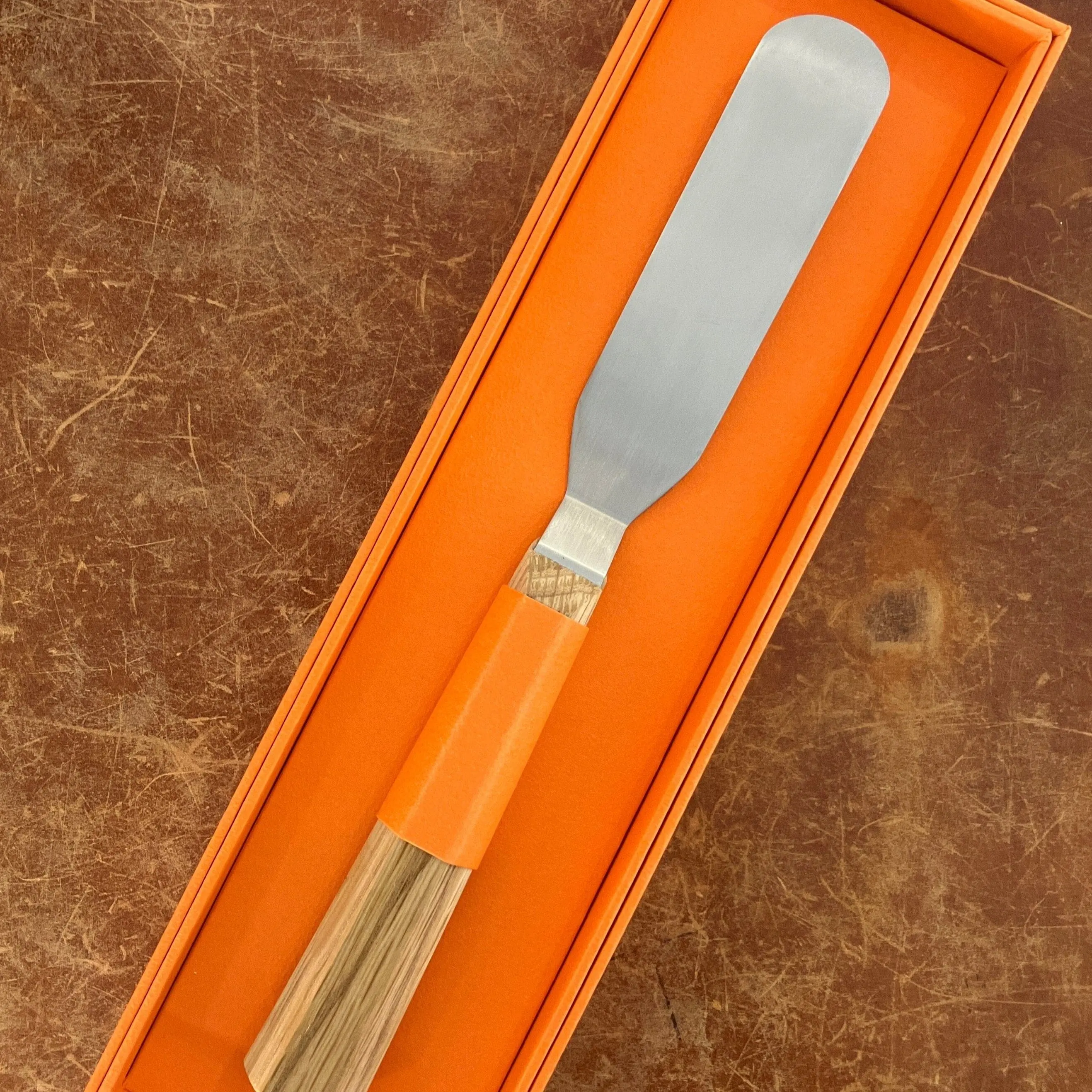 Gestura Esa Offset Spatula | Japanese Steel Kitchen Spatula | Vivront