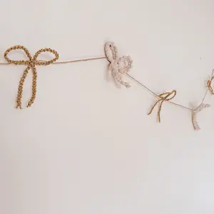 bow garland