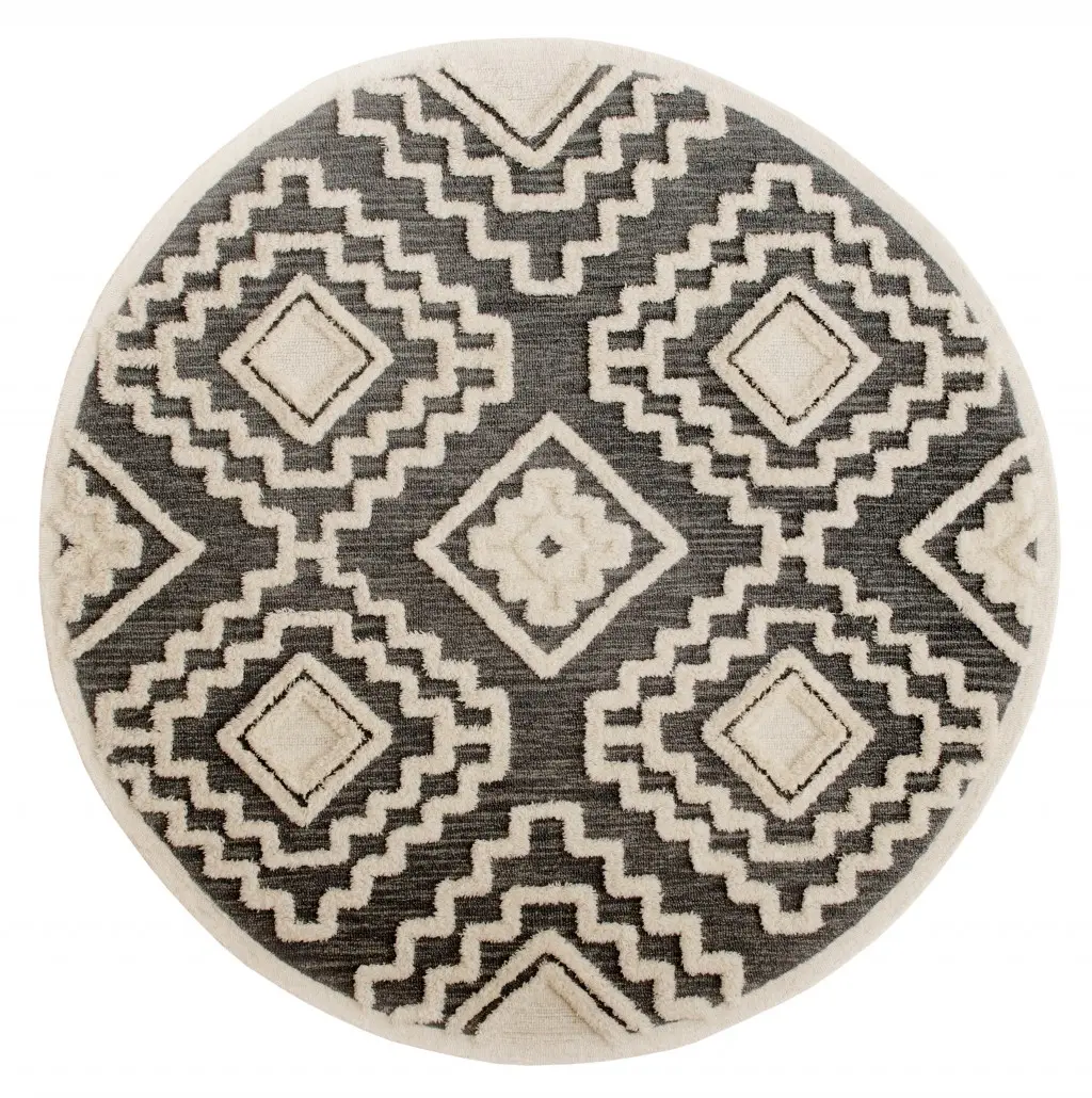 HomeRoots 396179 6 ft. Round Gray & Cream Geometric Bold Circle Cream-Colored Dual-Color Area Rug, Bold Area Rugs, Circle Area Rugs