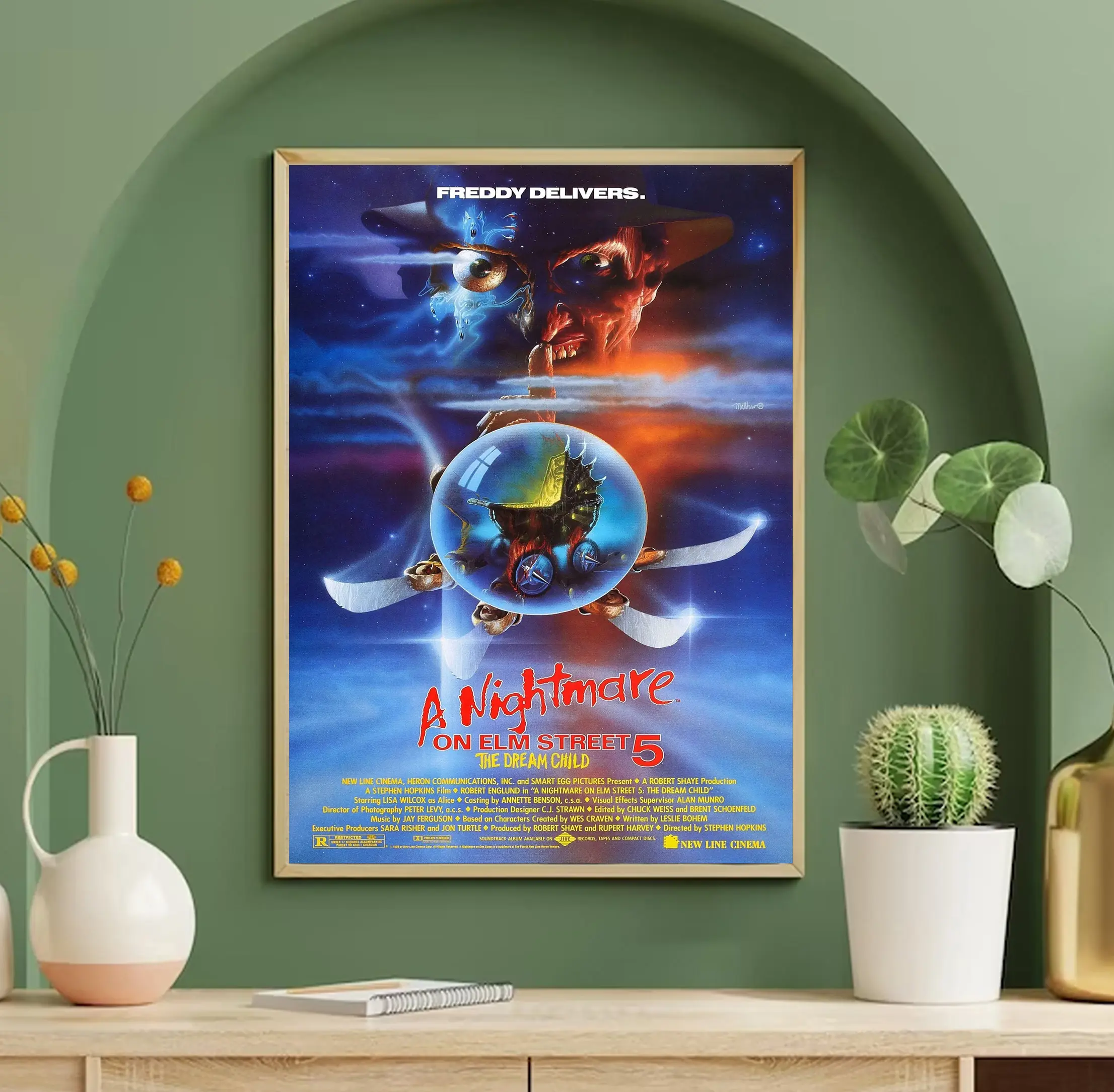 A Nightmare On Elm Street 5 Dream Child 1989 Horror Movie Poster, Freddy Krueger Elm Street Vintage Poster, Halloween Gifts Decor Unframed