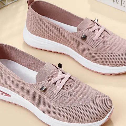 Women's Slip-On Sneakers for All Seasons, Comfortable Fabric, Casual Walking Shoes, Perfect for Daily Wear and Leisure Activities, Fashion Footwear, Slip On Trainers