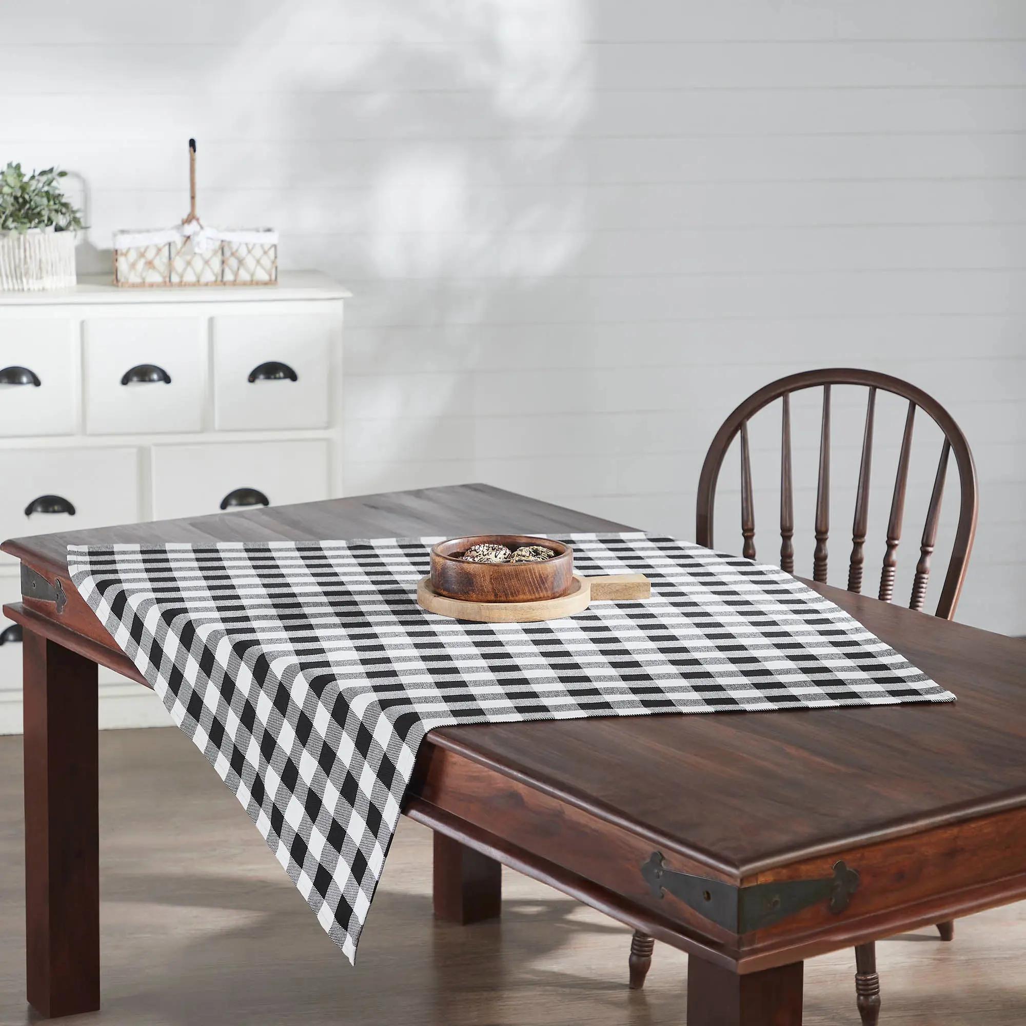 Sable Ann Buffalo Check Table Topper