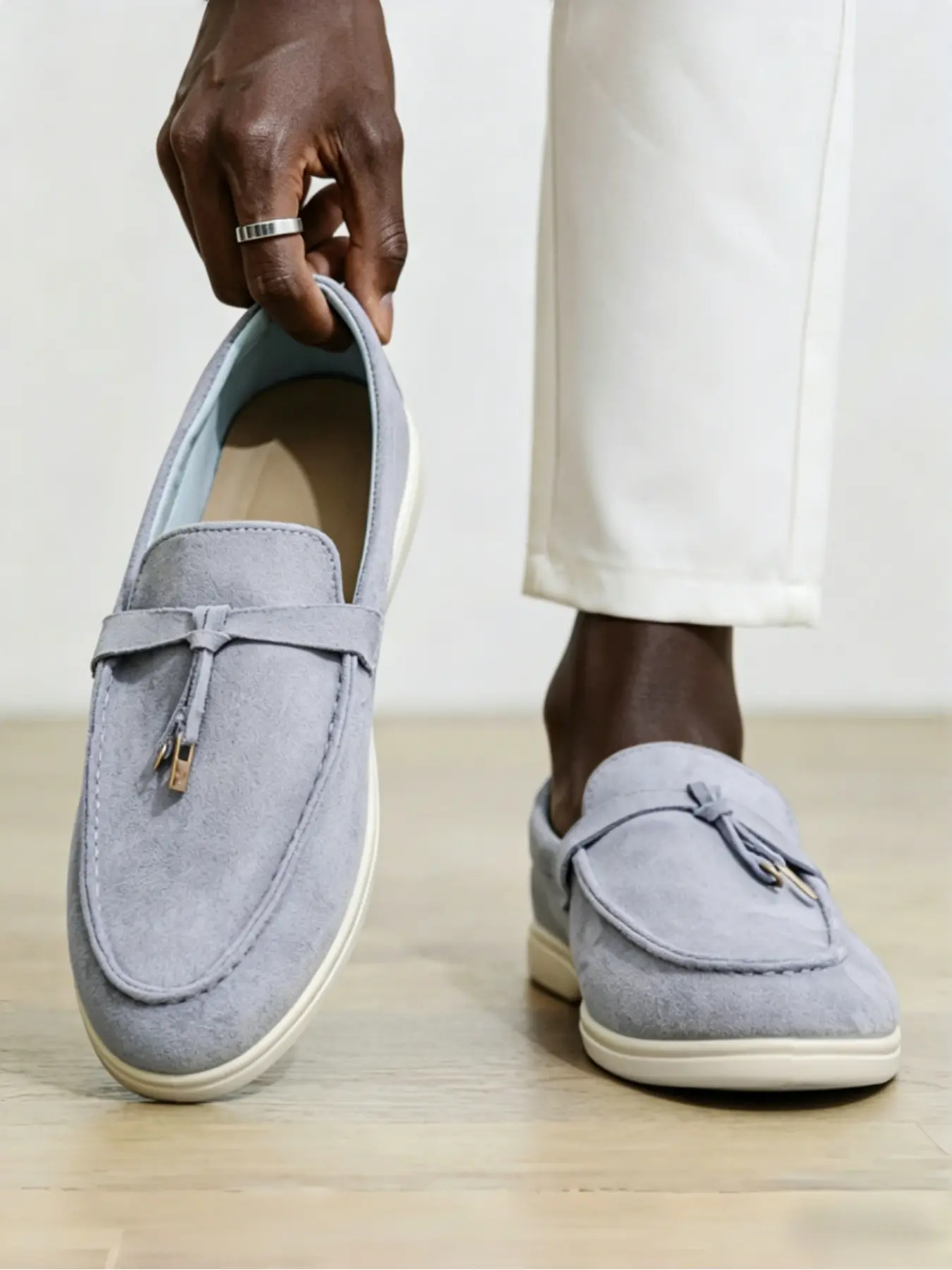 1 Pair Men's Suede Tassel Loafers Walking Shoes, Casual Slip On, Soft Breathable Flat Sole, For Commute Casual Business Wear, Footwear