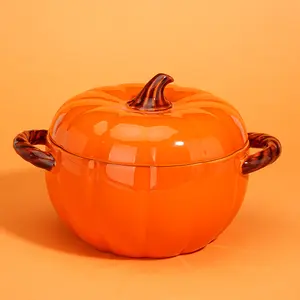 ELITEQUO Pumpkin-Shaped Dutch Oven Pot with Lid, Ceramic Mini Baking Dish & Casserole (Orange), Festive Kitchen Cookware