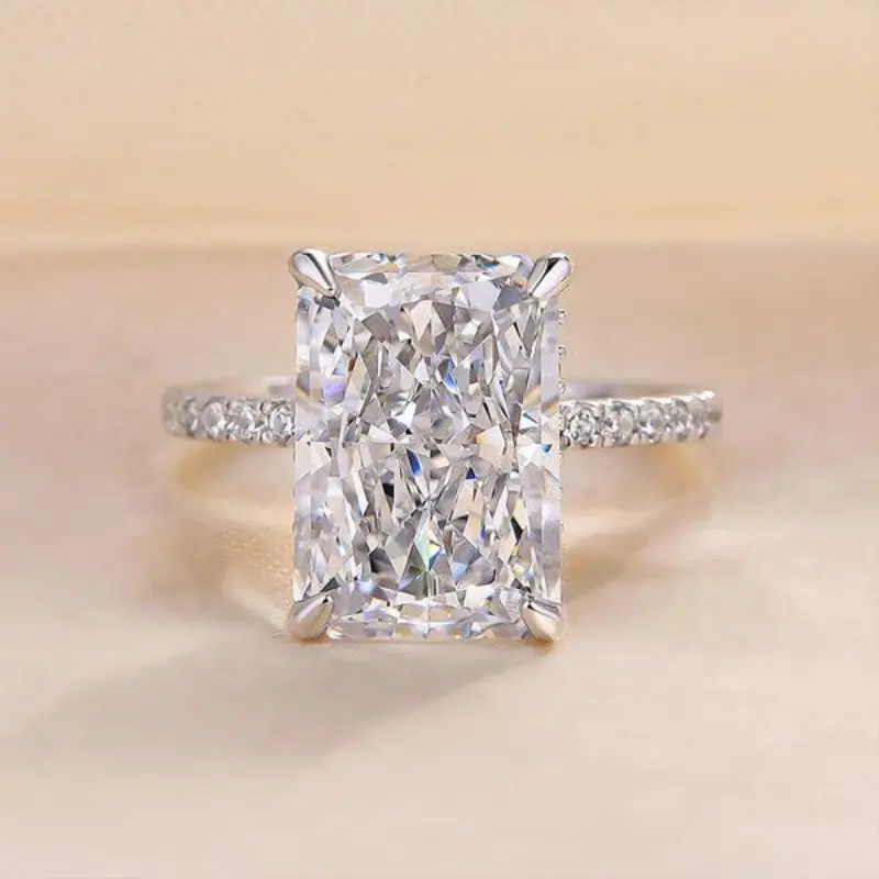 Women's V8 4CT Radiant Ice Flower Cut Promise Ring Stack - Champagne Gold, Transparent (2 Bands Total), Non-Luxury Costume Jewelry, Valentine’s Day Gift, Multi-Size Fit, All-Seasons Fashion Accessory