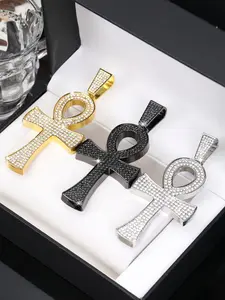 Hip Hop Simple Hollow Cross Pendant for Men and Women, Shine Bling Bling Religious Cross Pendant, Fashionable Jewelry Accessories, Suitable for Daily Matching, Heart Cross Charm
