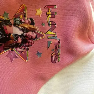 Girl Group  Girls Short Baseball Jacket with Cartoon Design, Fitted Activewear for Kids, Elastic Fabric for Fall & Winter, Trendy School Uniform for Halloween