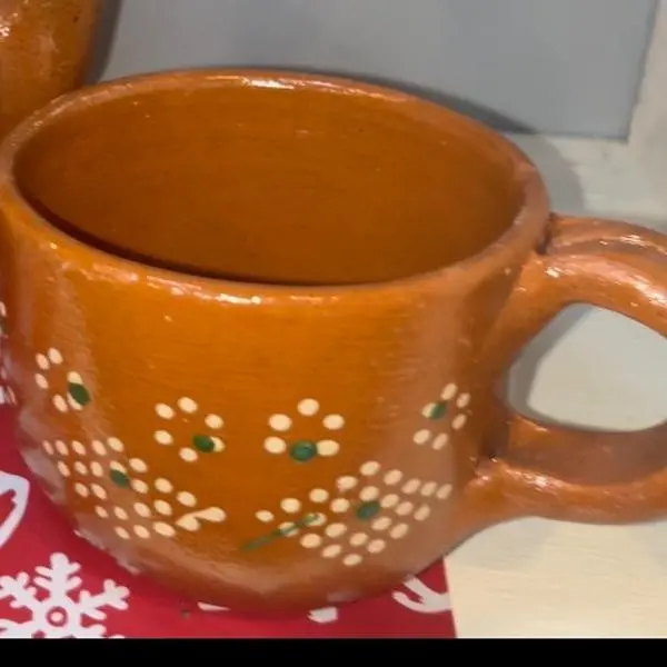 Traditional Tazas Mexicanos de Barro con cucharas, set de 2, Authentic Handmade Handpainted Clay Mugs/Drinkware, Set of 2 with matching spoons