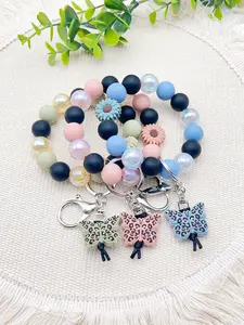 Elegant Fashion Wristband Keychain, Mini Butterfly Daisy Keyring, Bag Pendant Accessory, Ideal Charm Gift, Teacher Day Valentine's Day