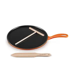 Le Creuset 10.25" Traditional Round Crepe Pan | Flame