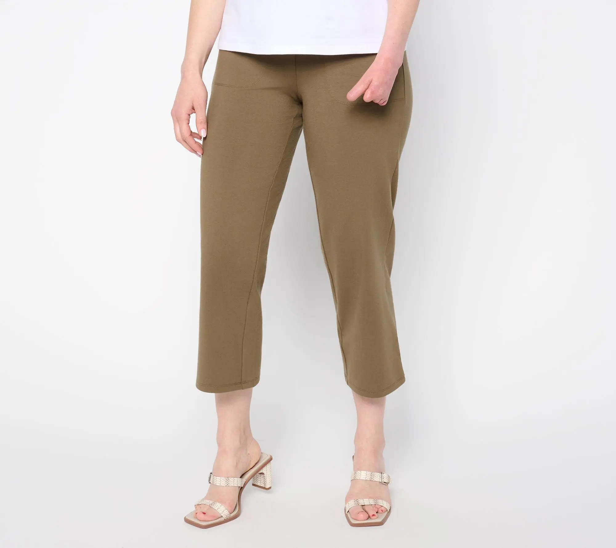 Women with Control Petite 86/14 Relaxed Straight Leg Crop Icon Pant
