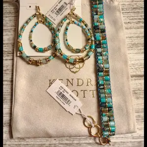 Kendra Scott Earrings and Bracelet set The Bree collection