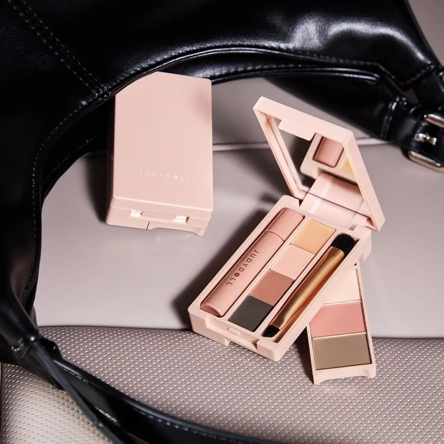 Mini Makeup Palette Travel Size Makeup All in One Touch Up Kit | All in One Travel Mini Makeup Palette Including Concealer, 3-Color Eyeshadow, Blush, Contour, Matte Highlighter and Lip Stain