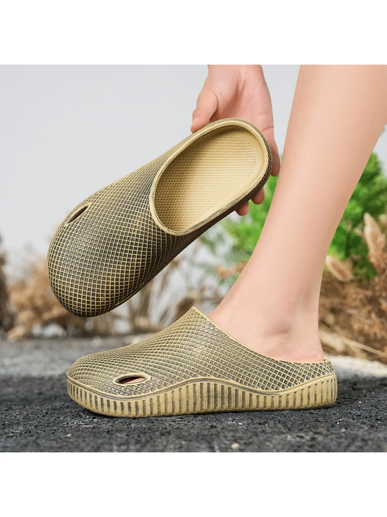 Meshed thick-sole slippers summer breathable non-slip male lazy Baotou sandals outdoor slippers