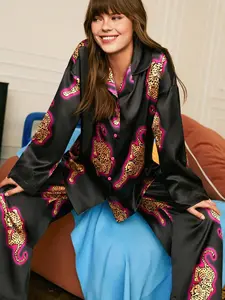Women's Leopard Print Satin Feel Long Sleeve Pajama Set, Comfortable Sleepwear for Ladies, Stylish Nightgown for Home Wear