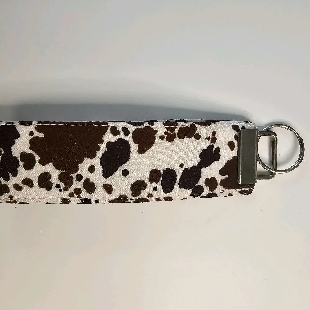Women's Cute Cow Print Fabric Keychain Wristlet - Hands-Free Keys Holder with Floral Charm, Portable, Fits Most Keychains, Compact for Everyday Casual Wear