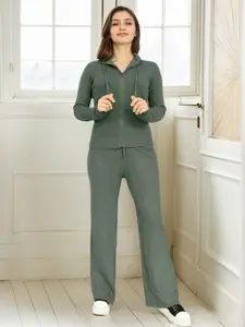 RED MARINE Elegant Women's Sweater Set with Hood and Zipper – Stylish and Comfortable Knitwear for All Occasions