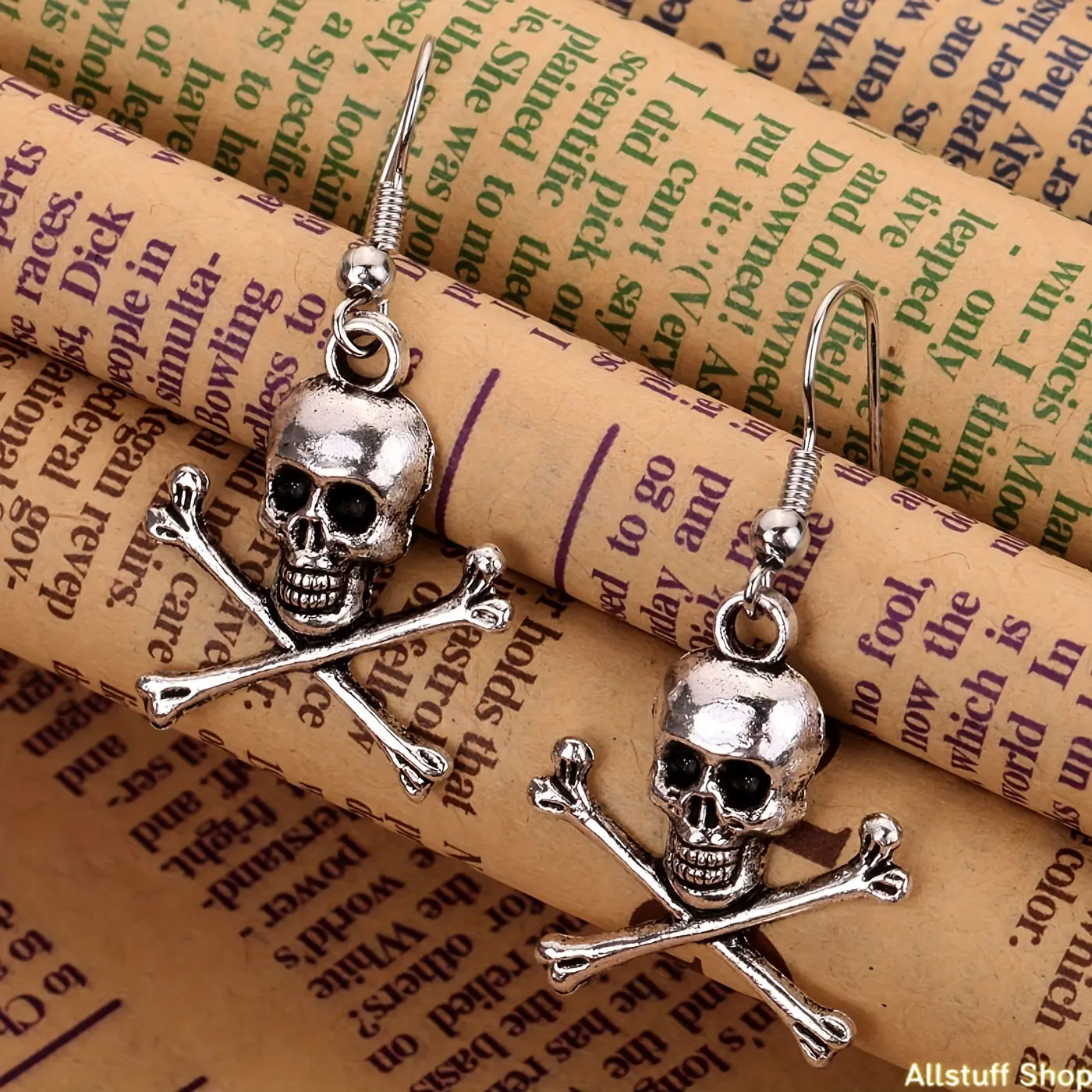 Gothic Skull Alloy Dangle Earrings - Unisex Edgy DIY Bag Accessories with Metallic Look, Halloween Adult Punk Jewelry, Adults