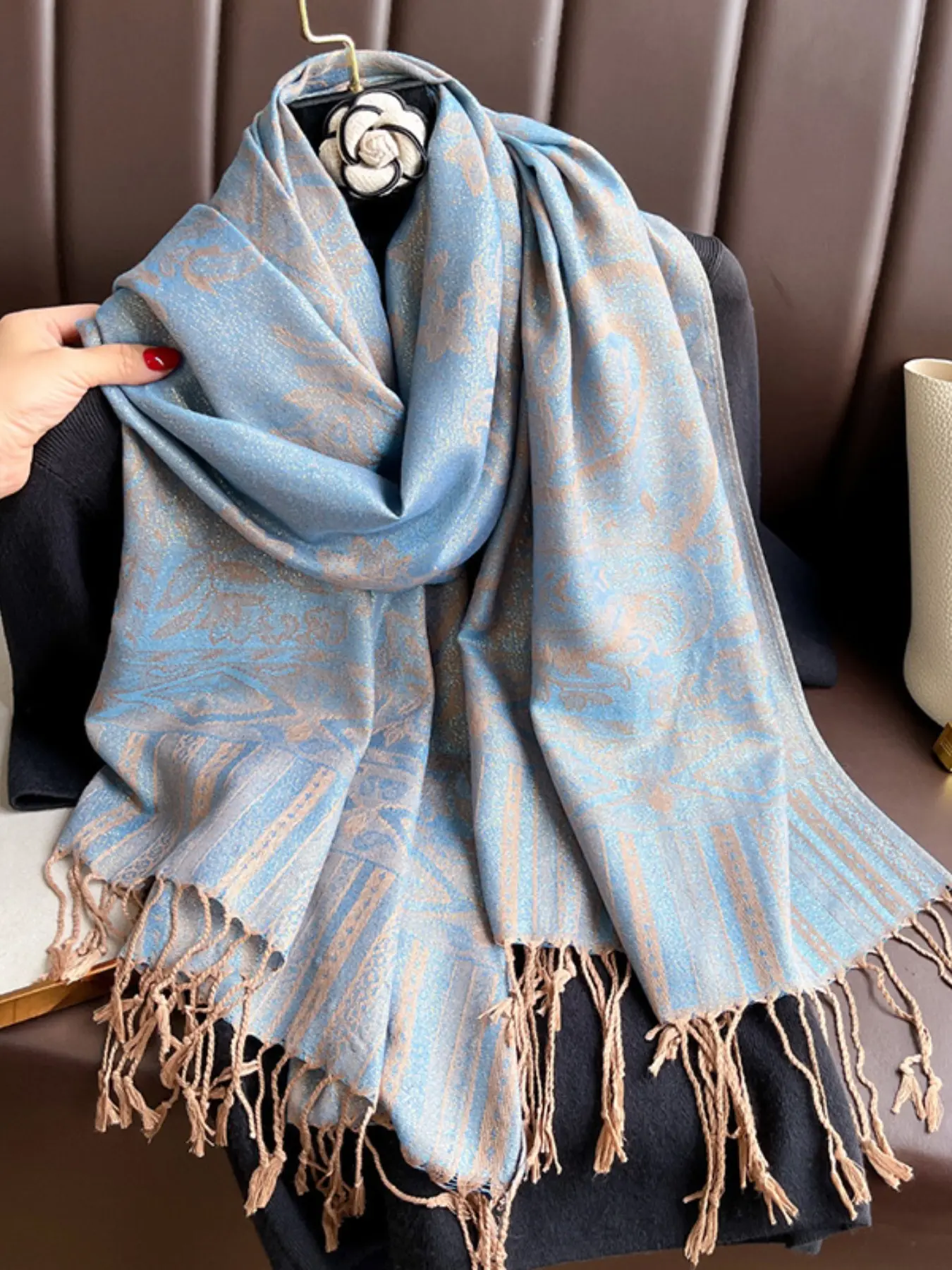 How to Style a Scarf to Stay Fashionable in Winter