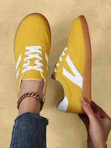 Women's Fashionable Lace Up Low Top Sneakers, Trendy Walking Sneaker, New Style Casual Comfortable Breathable Sports Shoes, Female All-match Round Toe Shoes for Daily Wear