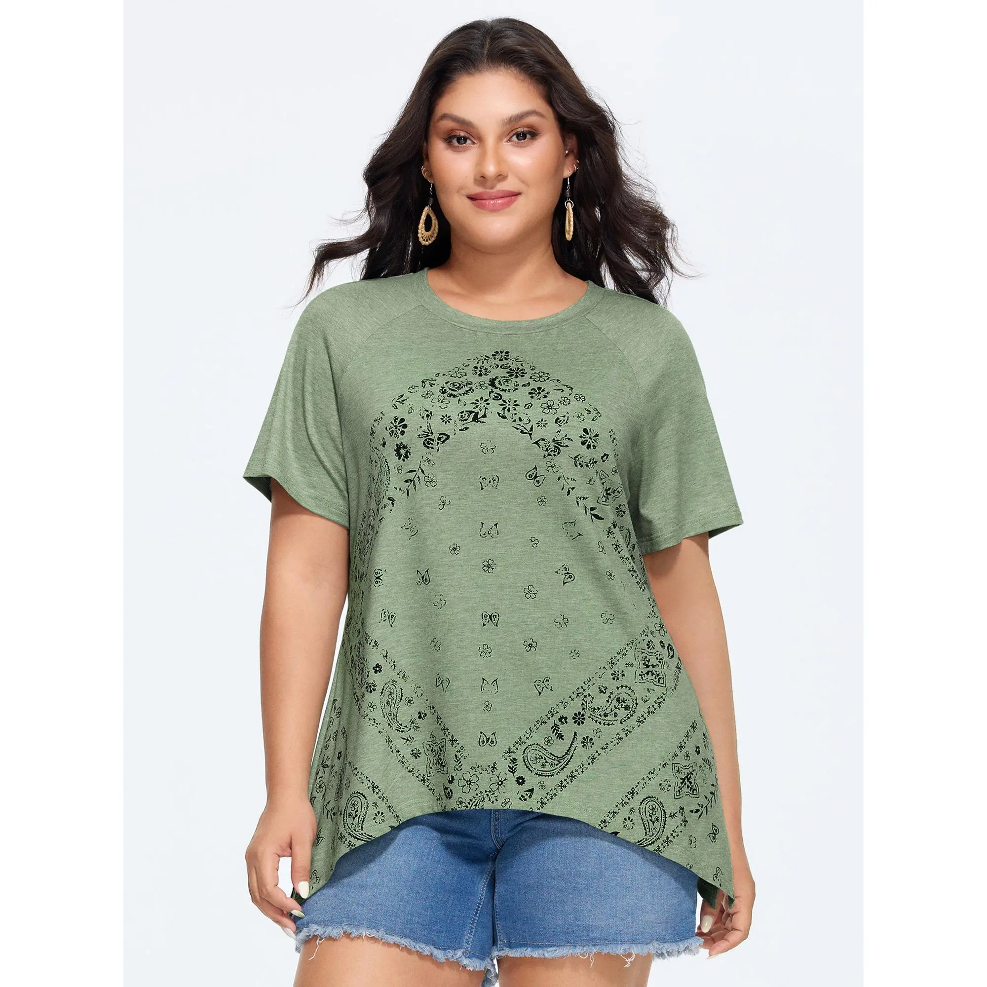 BLOOMCHIC Lady's Plus Size Oversized Short Sleeve T-Shirt Top - Supersoft Stretchy Polyester Spandex Fabric, Geometric Print, Arc Hem, [M-6X], 2026 Spotlight Garment, Summer Wear, Oversized Short Sleeve Women's T-Shirts, Polyester Spandex Women's T-Shirts
