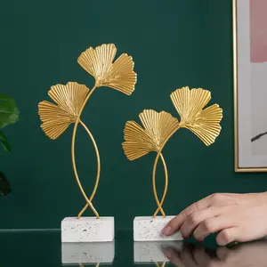 Iron Ginkgo Leaf Decorative Ornament, Luxury Metal Art Piece for Living Room, Bar Cabinet, TV Stand, High-End Light Luxury Craftsmanship